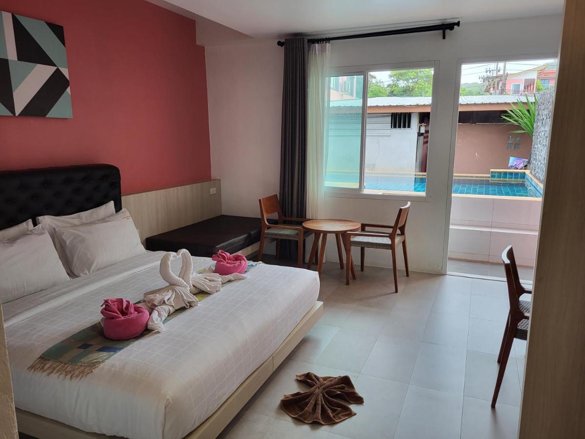 קו לנטה Pinky Hotel By Kanchana (Adults Only) מראה חיצוני תמונה