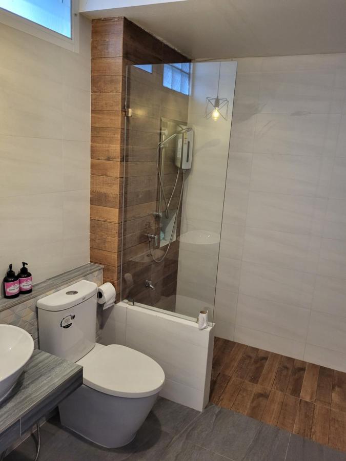 קו לנטה Pinky Hotel By Kanchana (Adults Only) מראה חיצוני תמונה