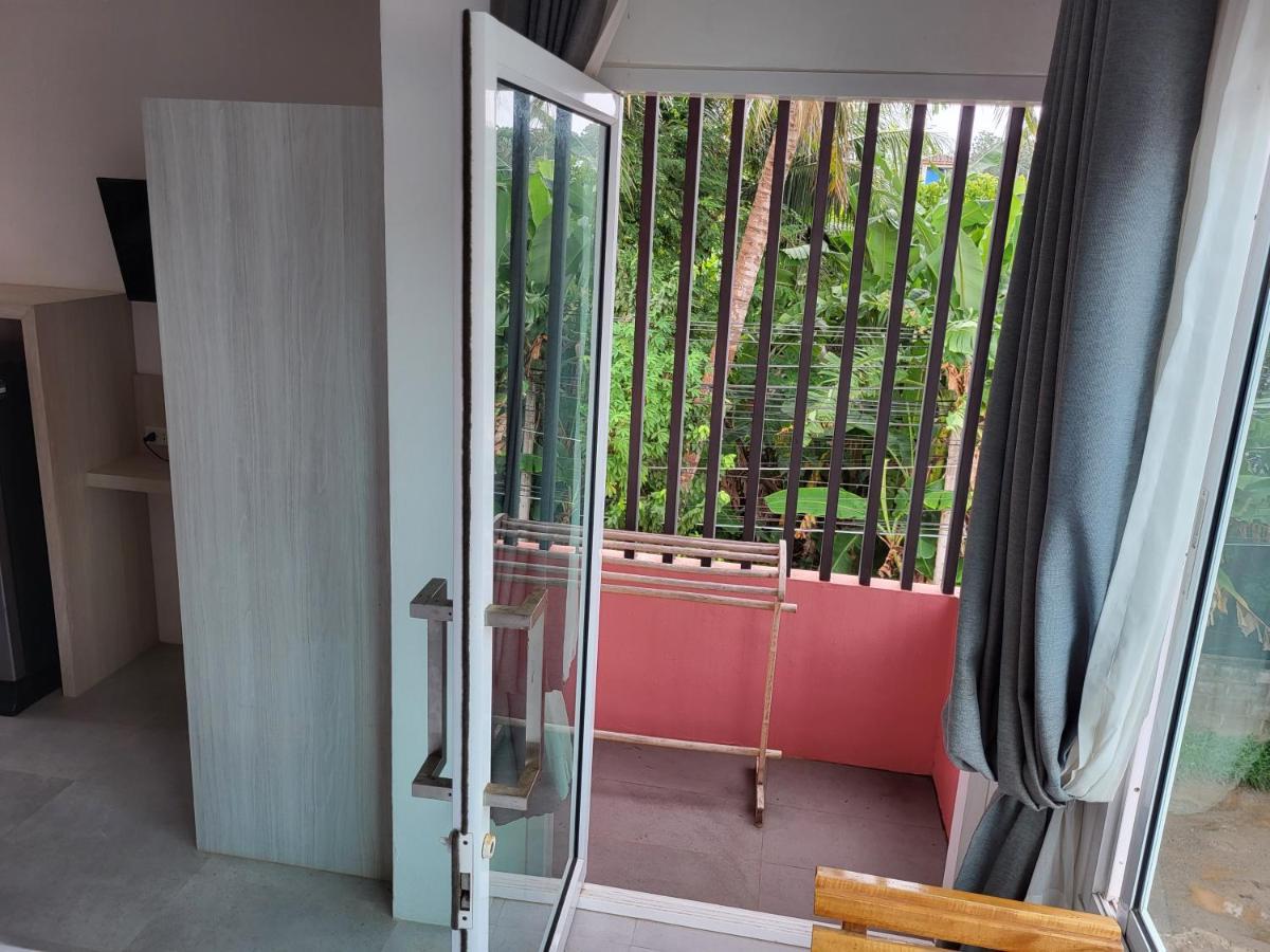 קו לנטה Pinky Hotel By Kanchana (Adults Only) מראה חיצוני תמונה