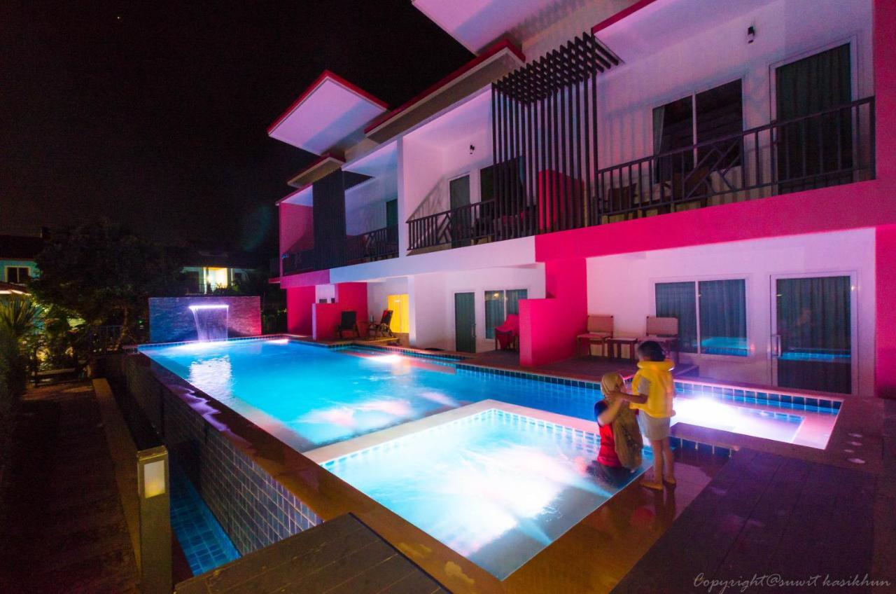 קו לנטה Pinky Hotel By Kanchana (Adults Only) מראה חיצוני תמונה