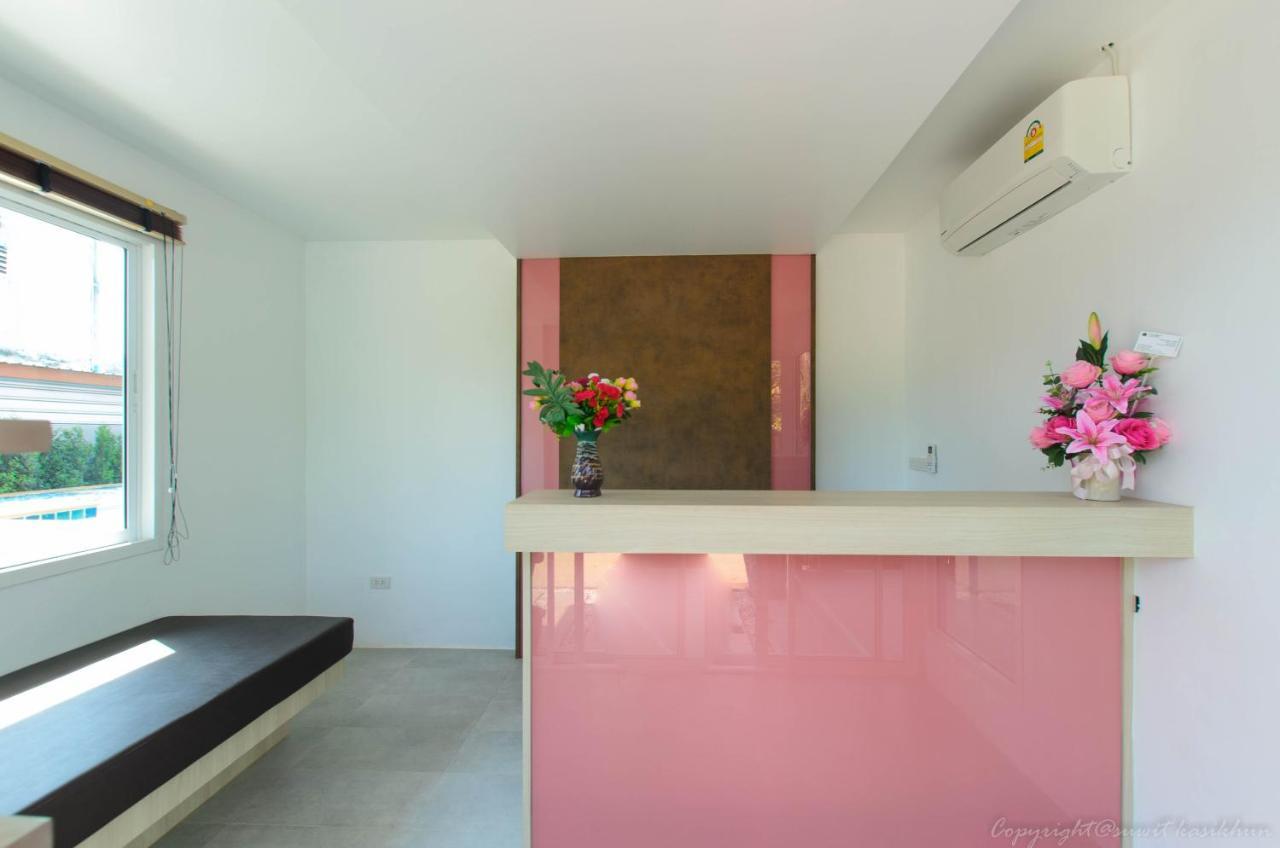 קו לנטה Pinky Hotel By Kanchana (Adults Only) מראה חיצוני תמונה